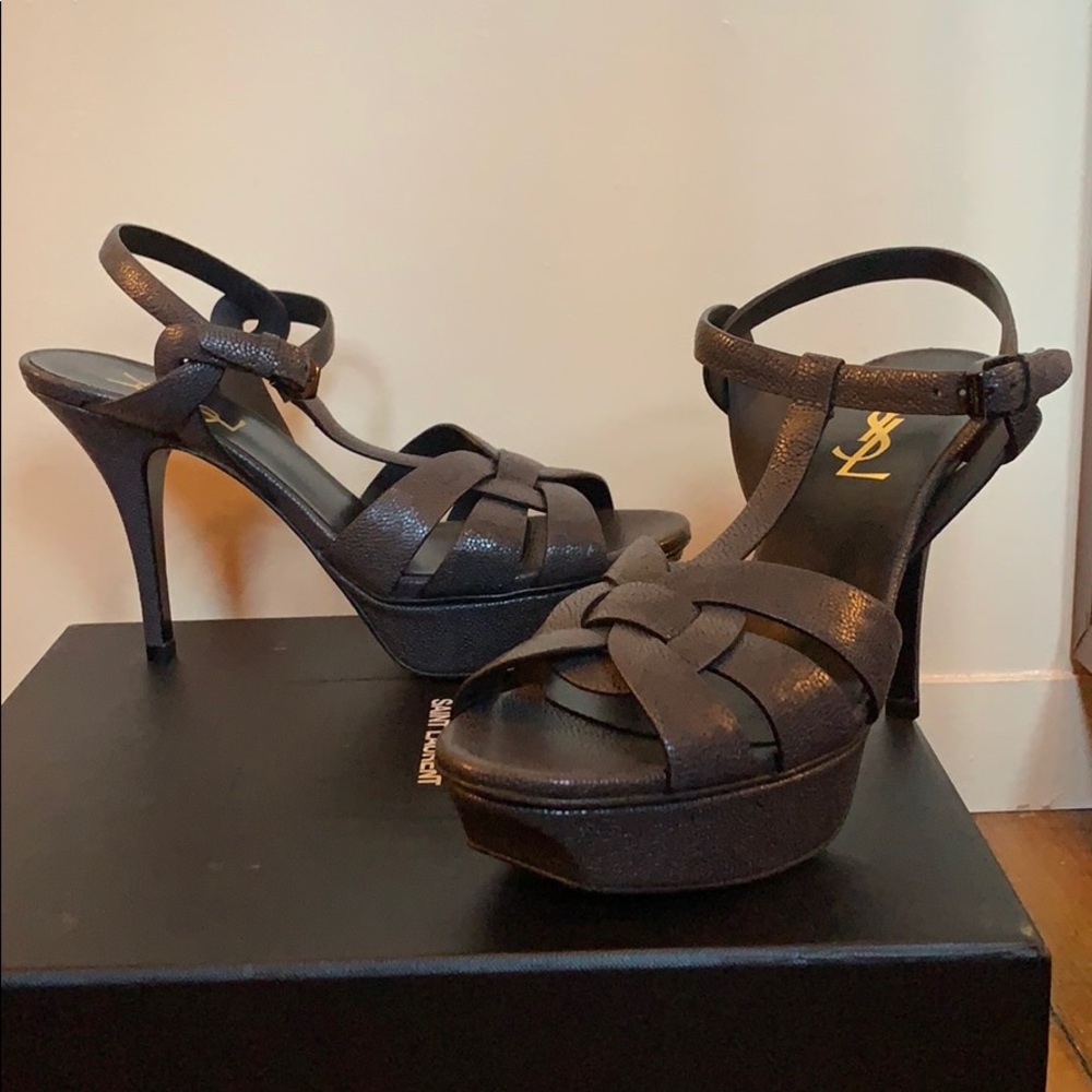 Saint Laurent Tribute Leather Sandal